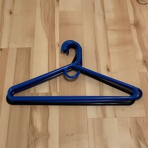 5 Hangers